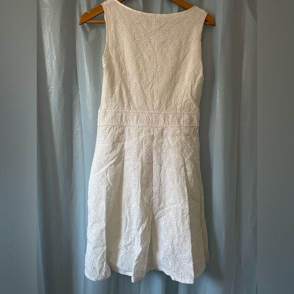 White cotton dress - Picture 2 of 3
